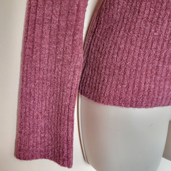 LE CHATEAU Vintage Y2K Pink Women's V-Neck Sweater Size Medium - Picture 4 of 5